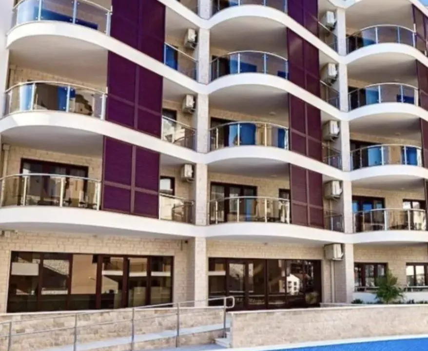Sale, one bedroom apartment, 68m², Bečići, Budva