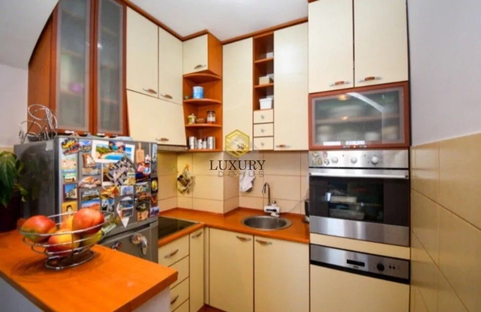 Izdavanje, jednosoban stan, 45m², Stari Aerodrom, Podgorica
