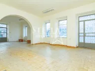 Rent, office space, 100m², Blok 7, Podgorica - image 1