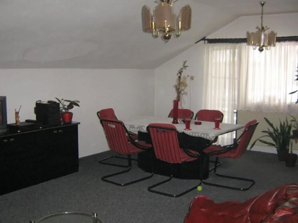 Prodaja, kuća, 160m², Tavrića obori, Jagodina