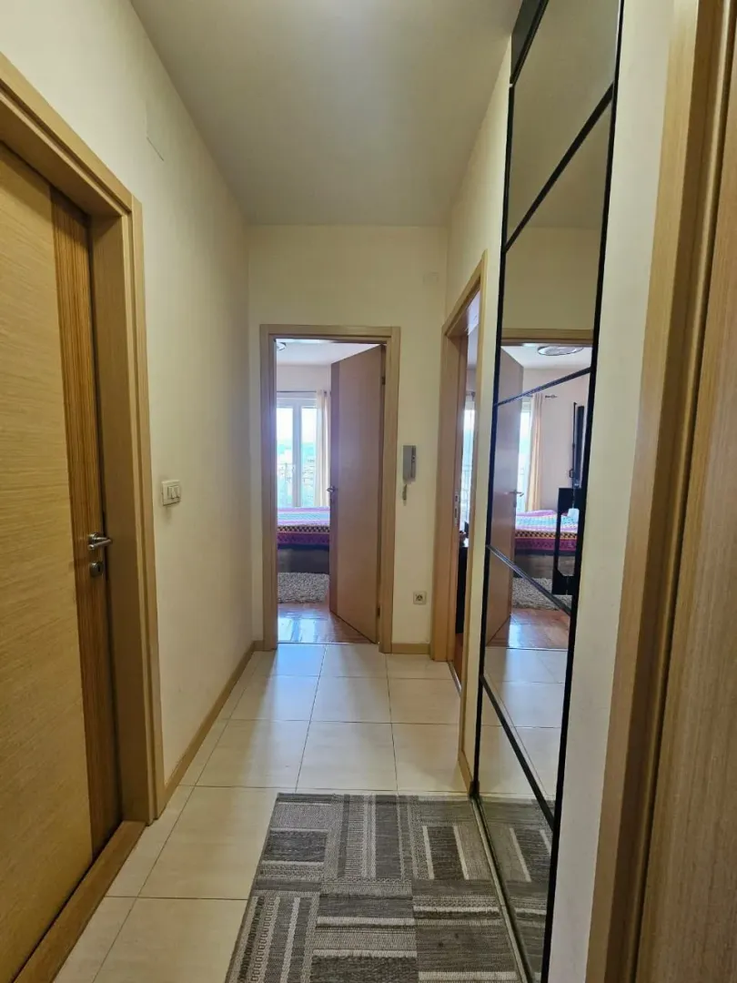 Rent, one bedroom apartment, 52m², Blok 6, Podgorica