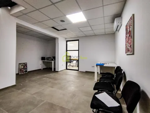 Izdavanje, poslovni prostor, 129m², Dalmatinska ulica, Podgorica - image 9