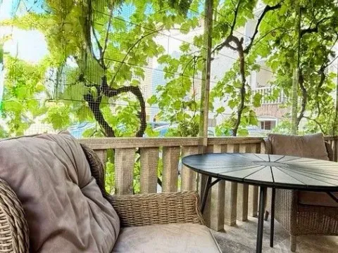 Sale, four bedroom apartment, 79m², Velji Vinogradi, Budva - image 1