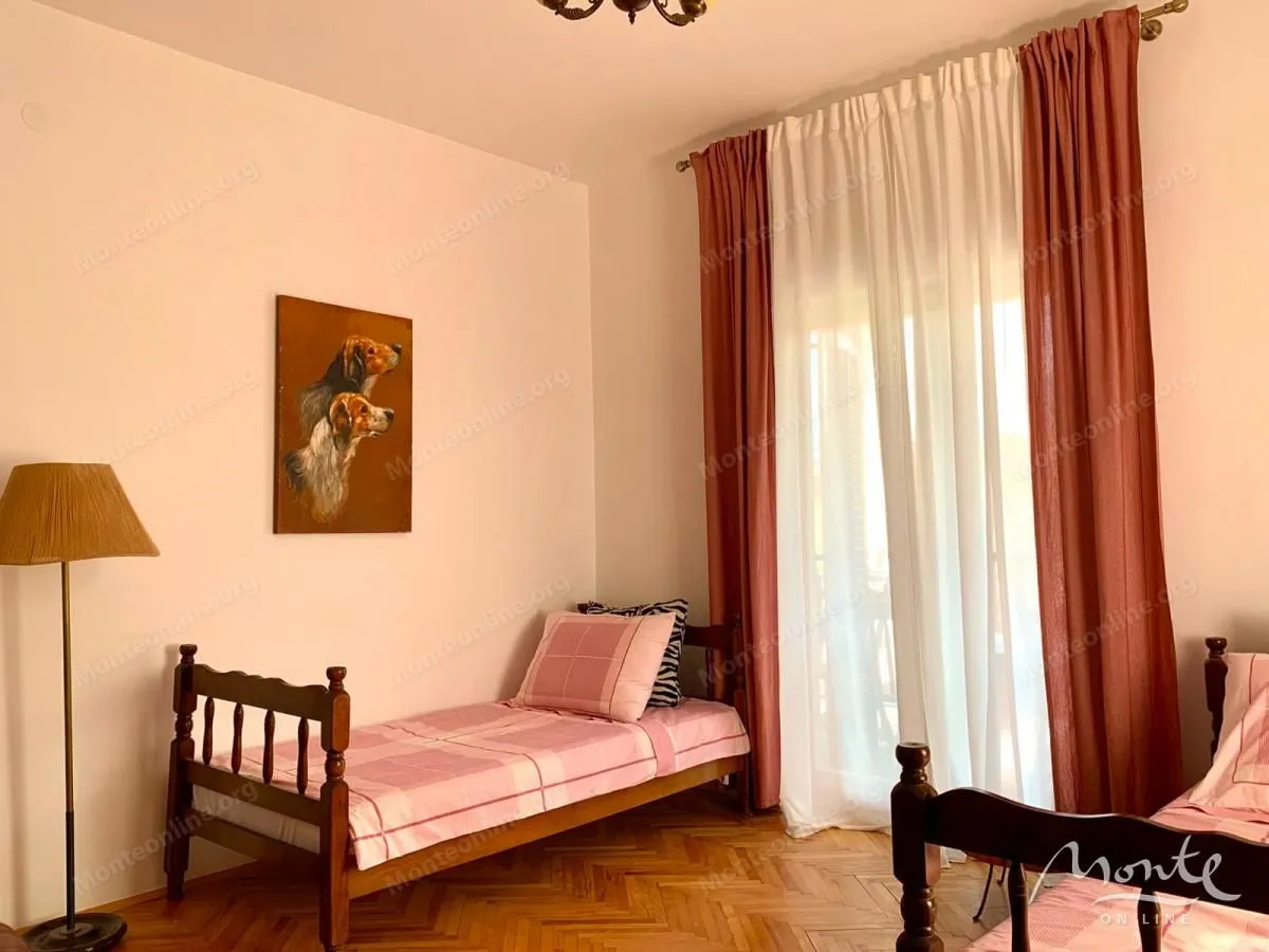 Prodaja, kuća, 250m², Radovići, Tivat