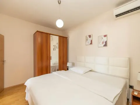 Prodaja, kuća, 300m², Sveti Stasije, Kotor - image 26