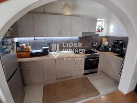 Prodaja, trosoban stan, 88m², Kumodraž 1, Kumodraž Sve Podlokacije - image 6
