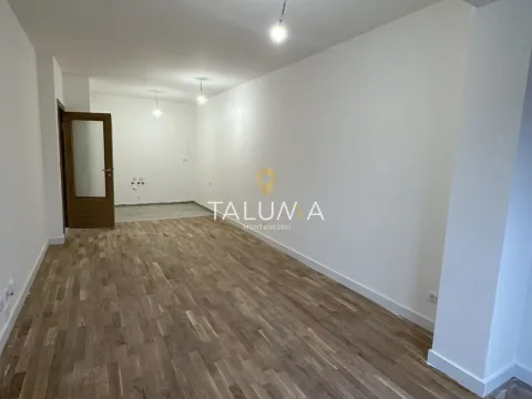 Prodaja, jednosoban stan, 48m², Centar, Cetinje - image 10