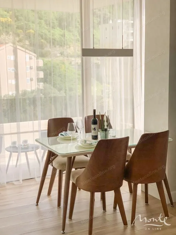 Prodaja, jednosoban stan, 55m², Rafailovići, Budva