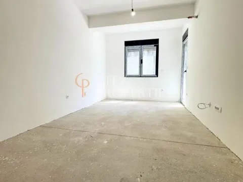 Prodaja, stan, 43m², Stari Aerodrom, Podgorica - image 2