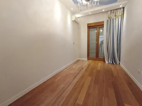 Sale, three bedroom apartment, 270m², Centar, Podgorica - image 20