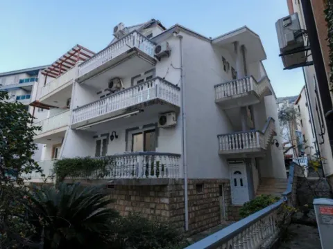 Sale, house, 345m², Bečići, Budva - image 11