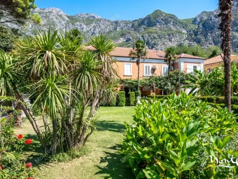 Prodaja, kuća, 112m², Risan, Kotor - image 8