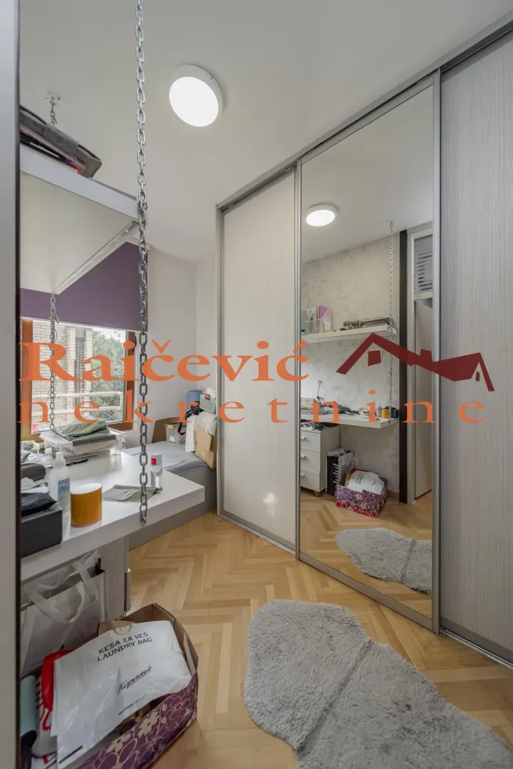 Sale, four bedroom apartment, 103m², Savski Venac, Beograd