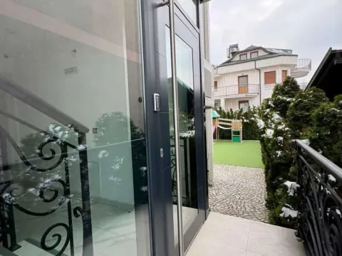 Izdavanje, trosoban stan, 100m², Sremska Kamenica, Petrovaradin - image 4