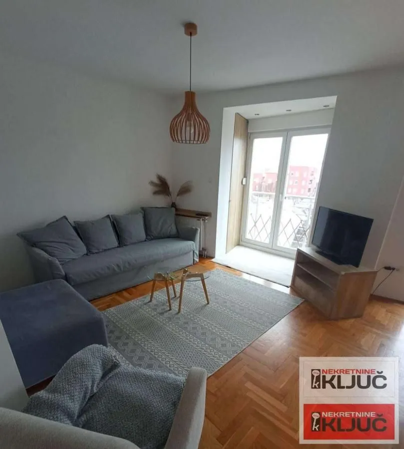 Prodaja, jednosoban stan, 34m², Socijalno, Novi Sad Sve Podlokacije