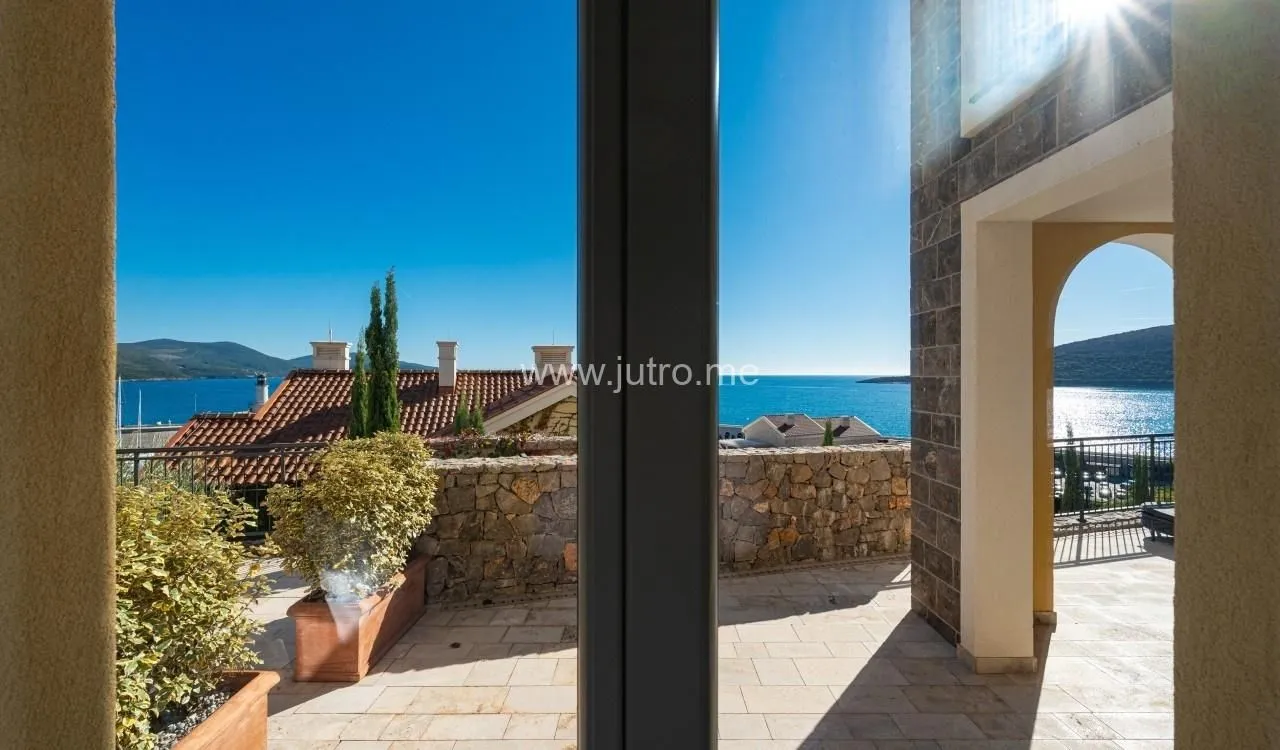 Prodaja, trosoban stan, 190m², Luštica Bay, Tivat
