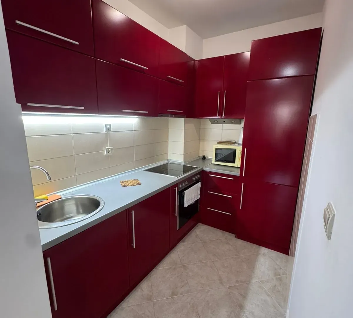 Sale, one bedroom apartment, 61m², Petrovac, Budva