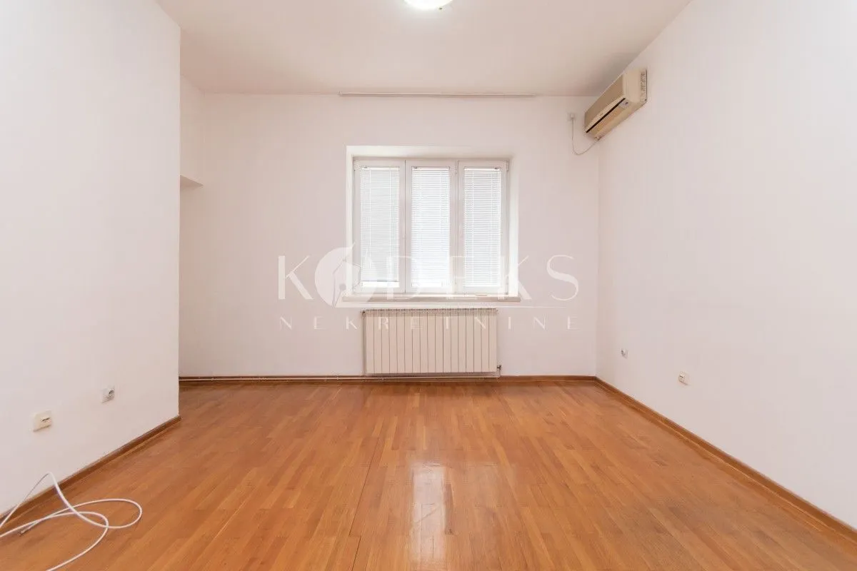 Rent, office space, 62m², Centar, Podgorica