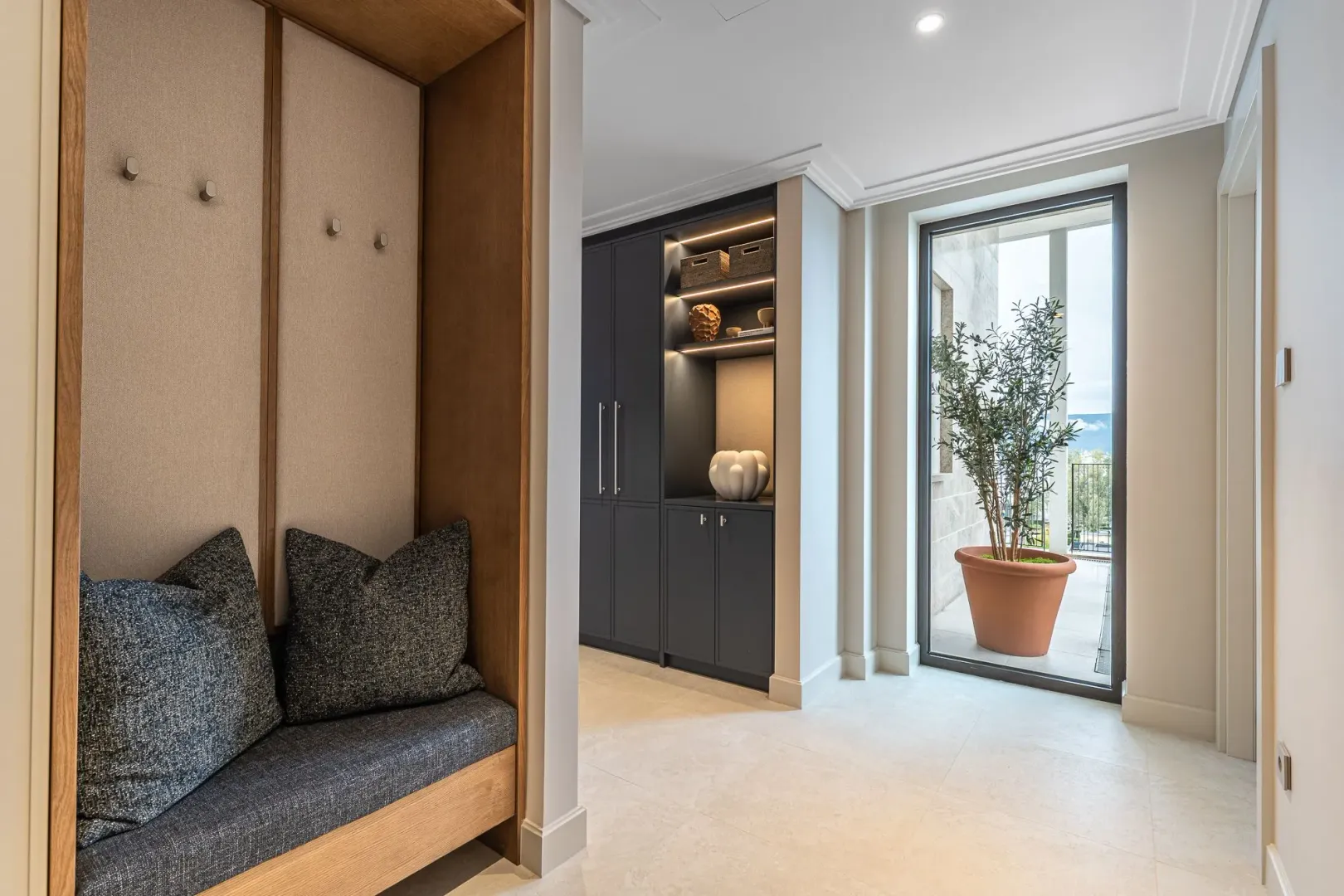 Prodaja, garsonjera, 46m², Tivat, Crna Gora