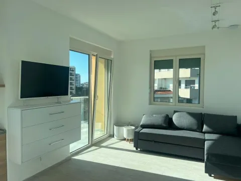 Prodaja, dvosoban stan, 73m², Bečići, Budva - image 4