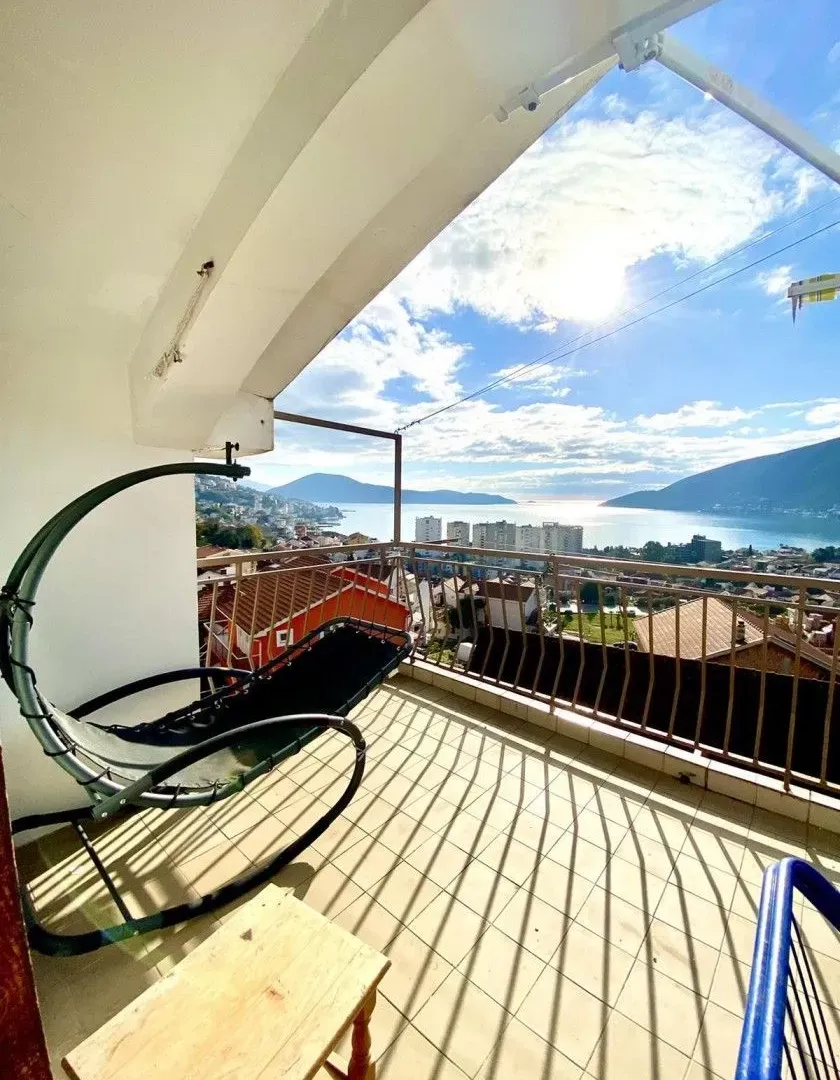 Prodaja, stan, 92m², Herceg Novi, Crna Gora