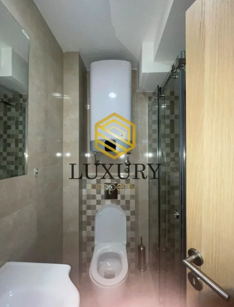 Izdavanje, dvosoban stan, 70m², Pobrežje, Podgorica