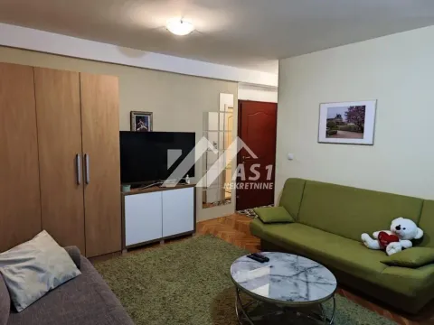 Izdavanje, stan, 27m², Sajam, Novi Sad Sve Podlokacije - image 6