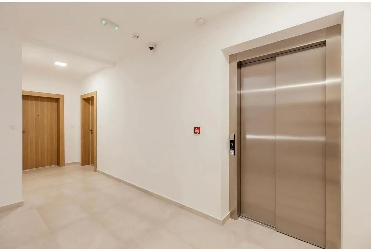 Prodaja, trosoban stan, 100m², Igalo, Herceg Novi