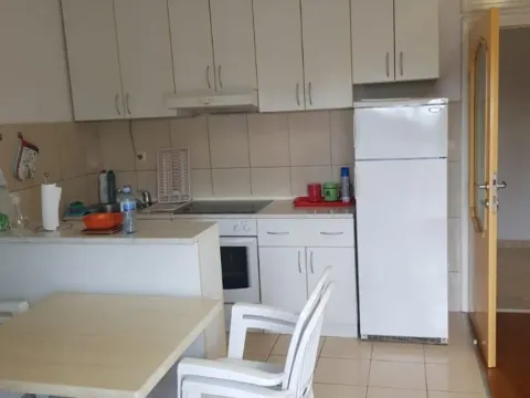 Izdavanje, trosoban stan, 92m², Slovenska Plaža, Budva - image 5