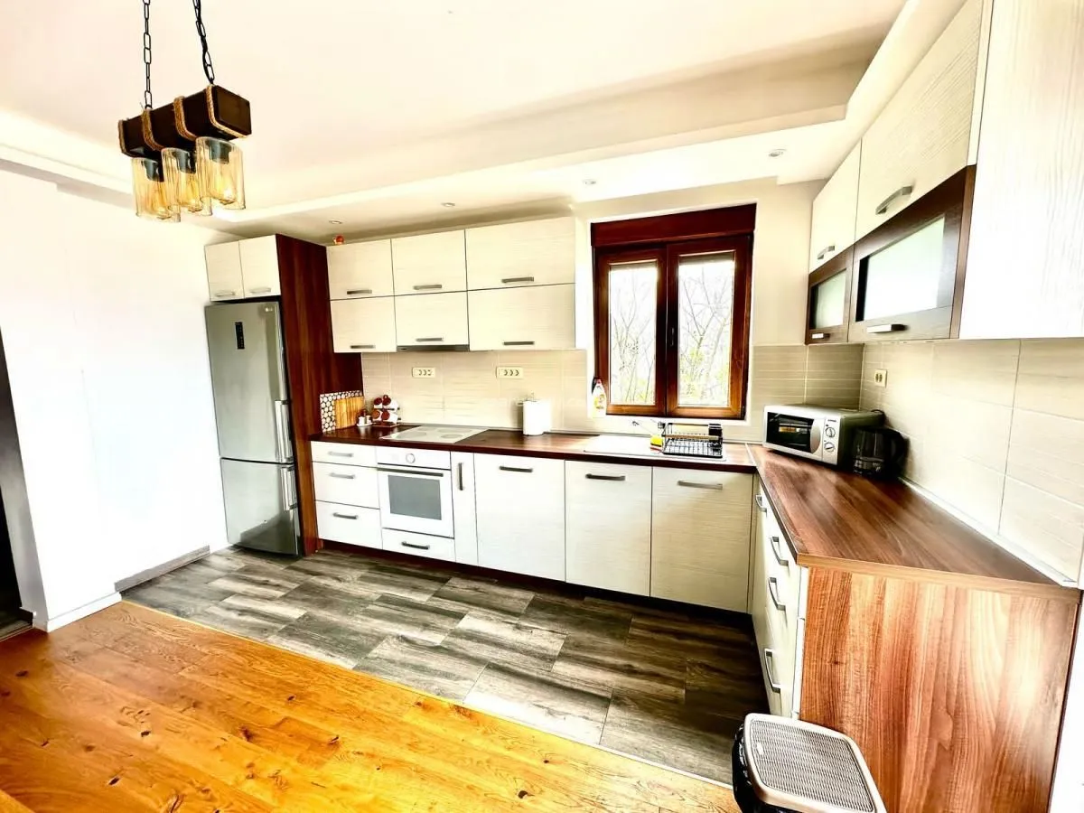 Sale, house, 173m², Kotor, Crna Gora