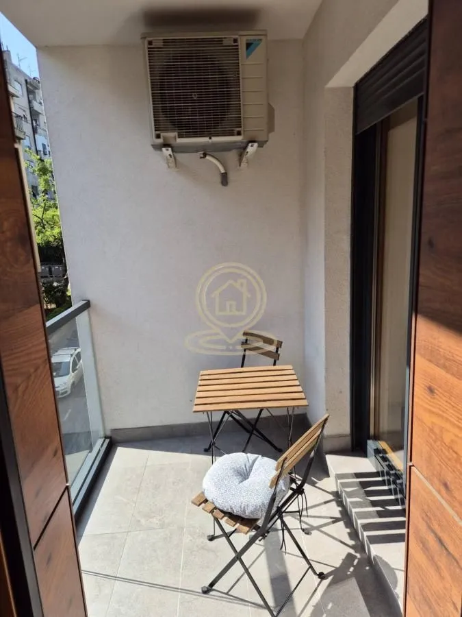 Rent, two bedroom apartment, 51m², Južni Bulevar, Vračar Sve Podlokacije