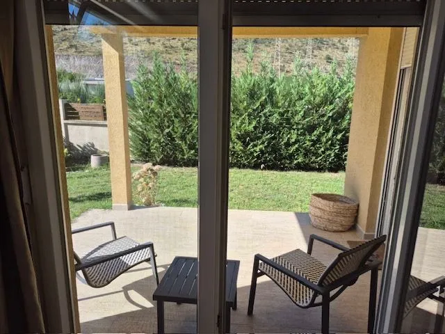 Izdavanje, kuća, 157m², Tološi, Podgorica