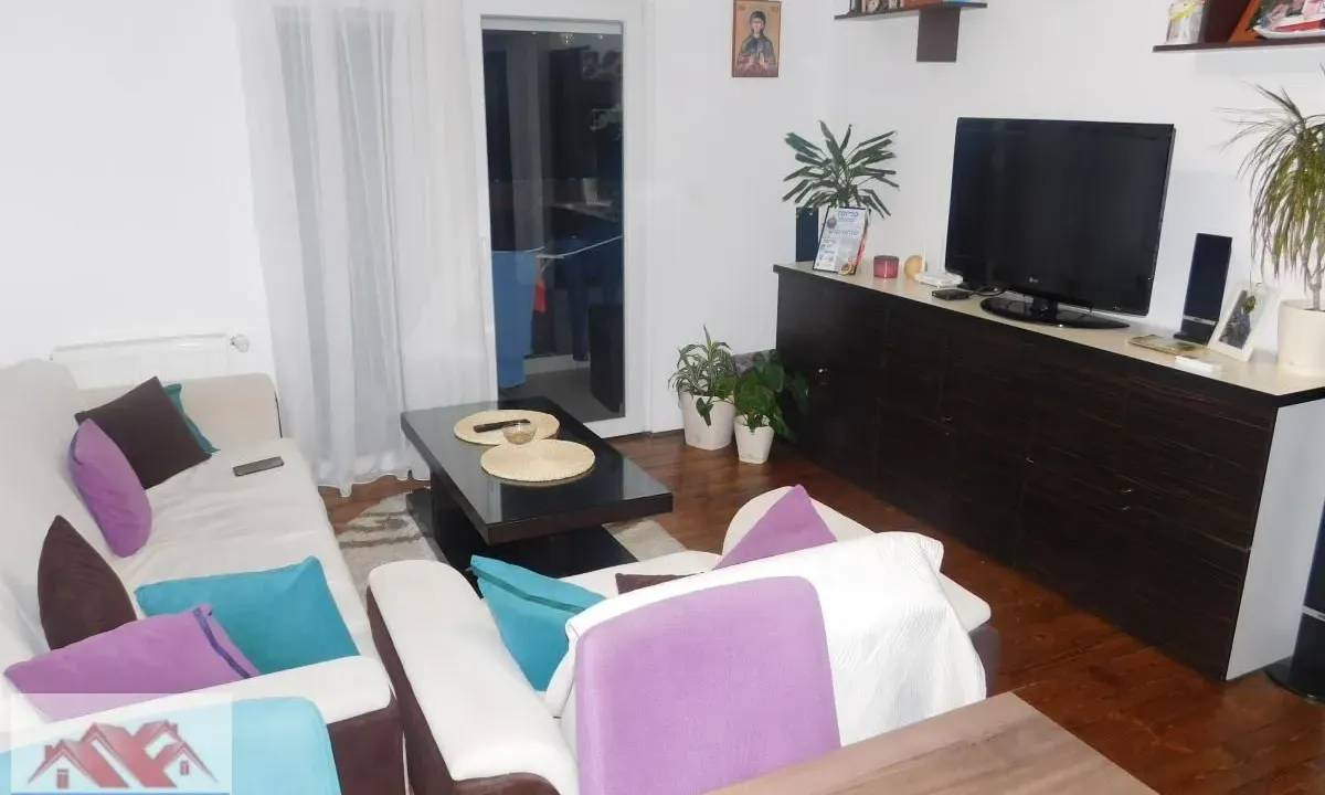 Prodaja, dvosoban stan, 64m², Erdoglija, Kragujevac