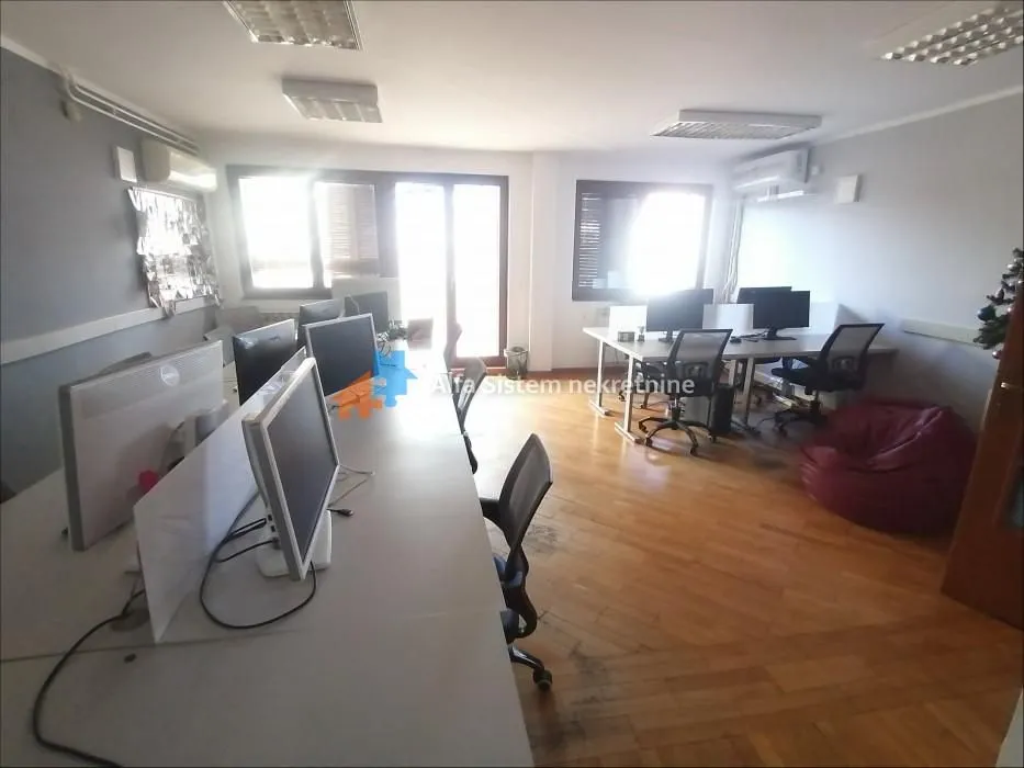 Rent, house, 270m², Mirijevo 1, Mirijevo Sve Podlokacije