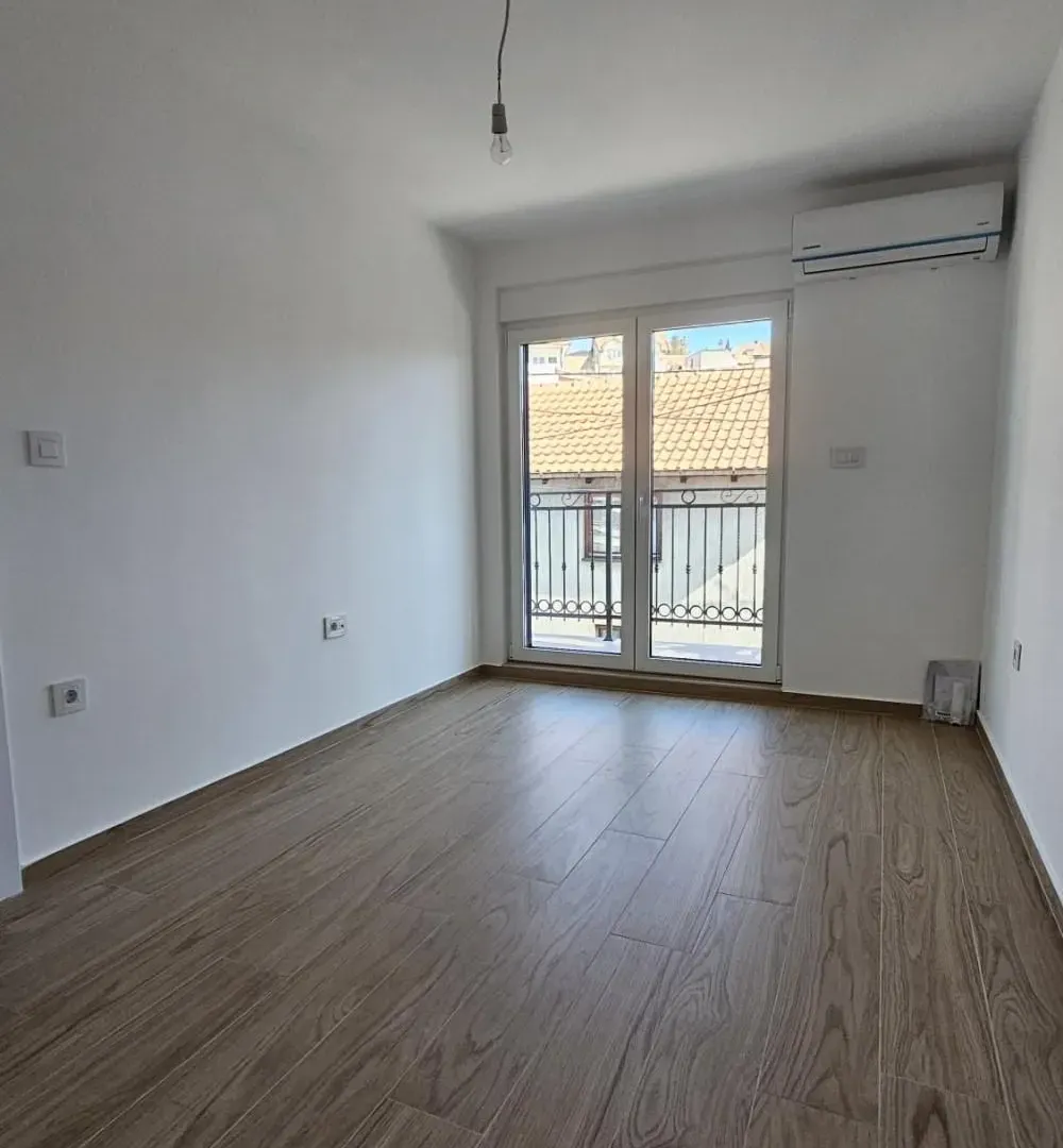 Sale, three bedroom apartment, 65m², Cvetkova Pijaca, Zvezdara Sve Podlokacije