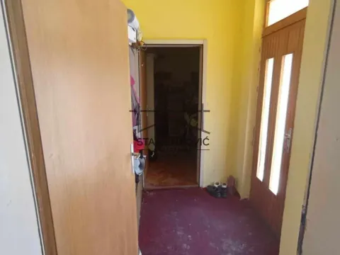 Prodaja, kuća, 187m², Sremska Mitrovica, Srbija - image 12