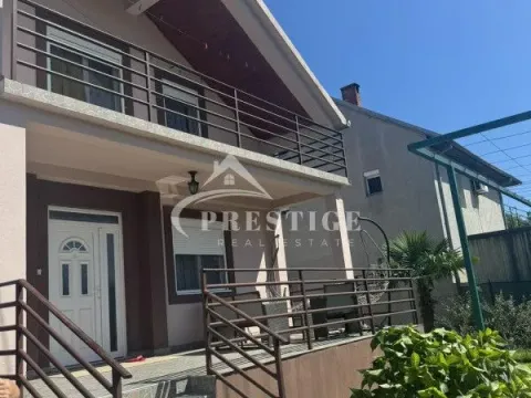 Sale, five bedroom apartment, 191m², Tološi, Podgorica - image 7