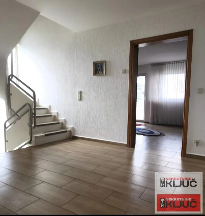 Izdavanje, kuća, 120m², Sremska Kamenica, Petrovaradin