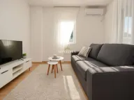 Izdavanje, dvosoban stan, 58m², Centar, Budva - image 3