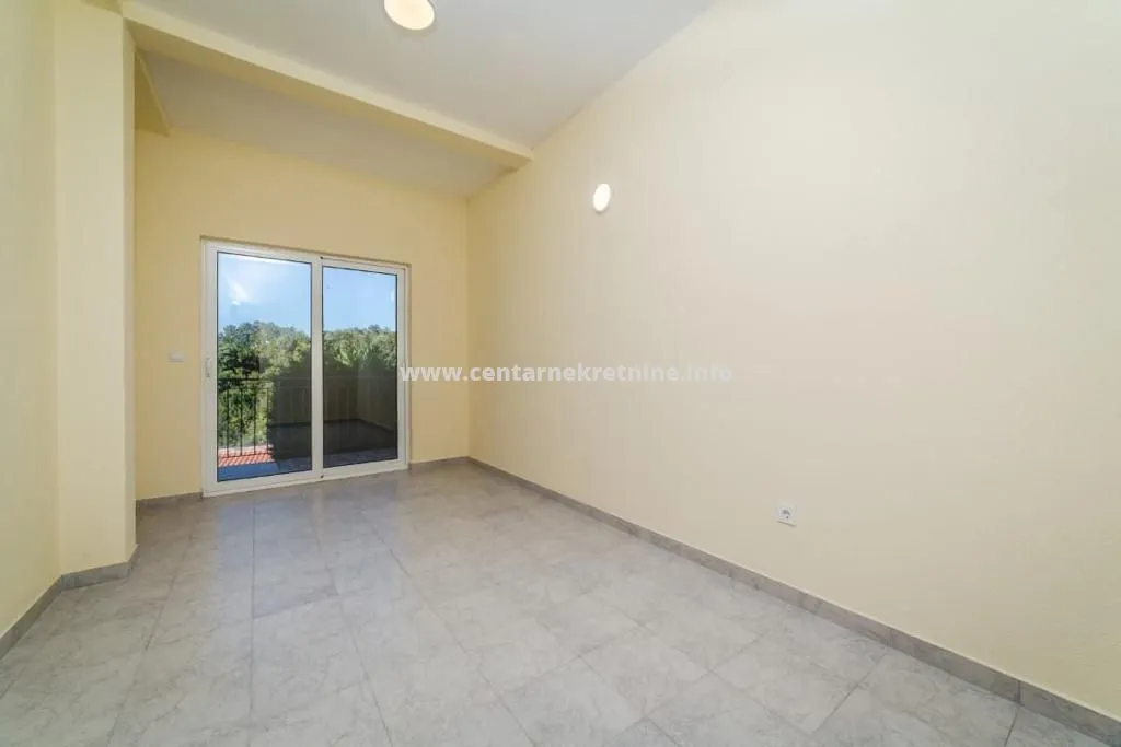 Sale, house, 195m², Utjeha, Bar