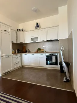 Rent, one bedroom apartment, 73m², Centar, Bar - image 2