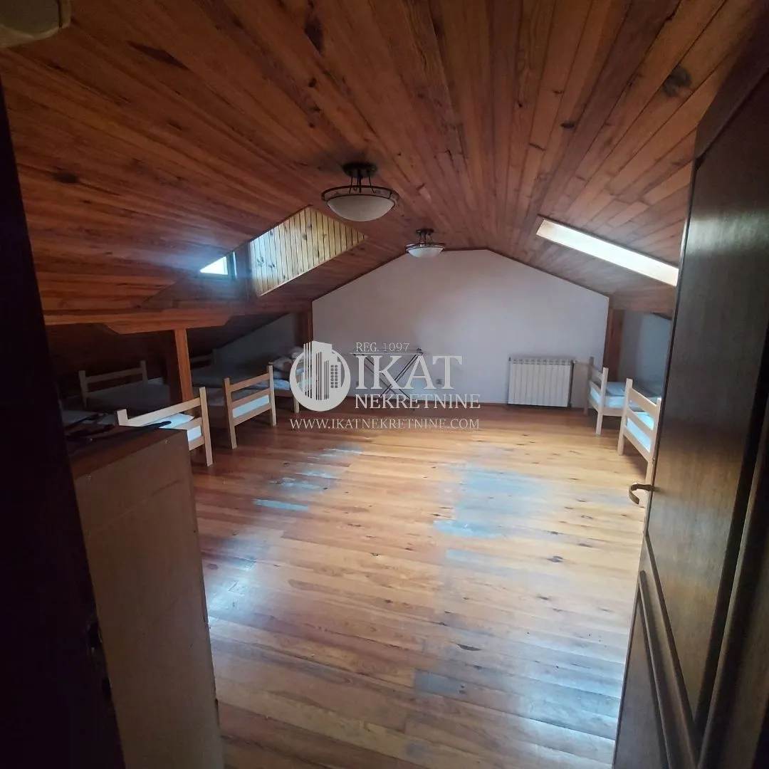 Prodaja, kuća, 596m², Gradska Bolnica, Zvezdara Sve Podlokacije