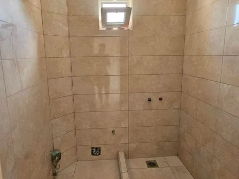 Izdavanje, dvosoban stan, 70m², Pod Goricom, Podgorica - image 7