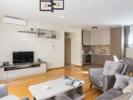 Prodaja, jednosoban stan, 68m², Pržno, Budva - image 1