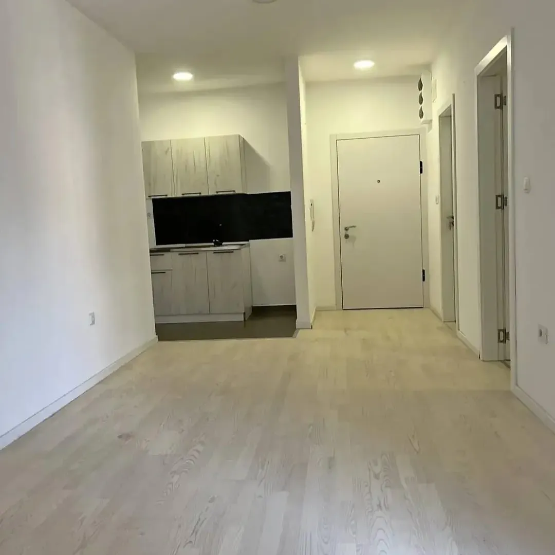 Prodaja, dvosoban stan, 38m², 1 maj, Podgorica