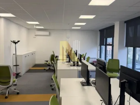 Rent, office space, 204m², Centar, Novi Sad - image 15