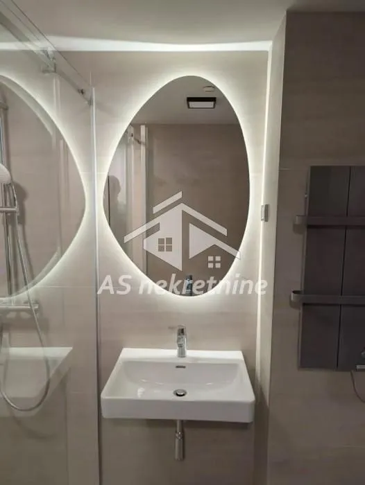 Izdavanje, dvosoban stan, 47m², Novi Beograd Blok 65, Novi Beograd Sve Podlokacije