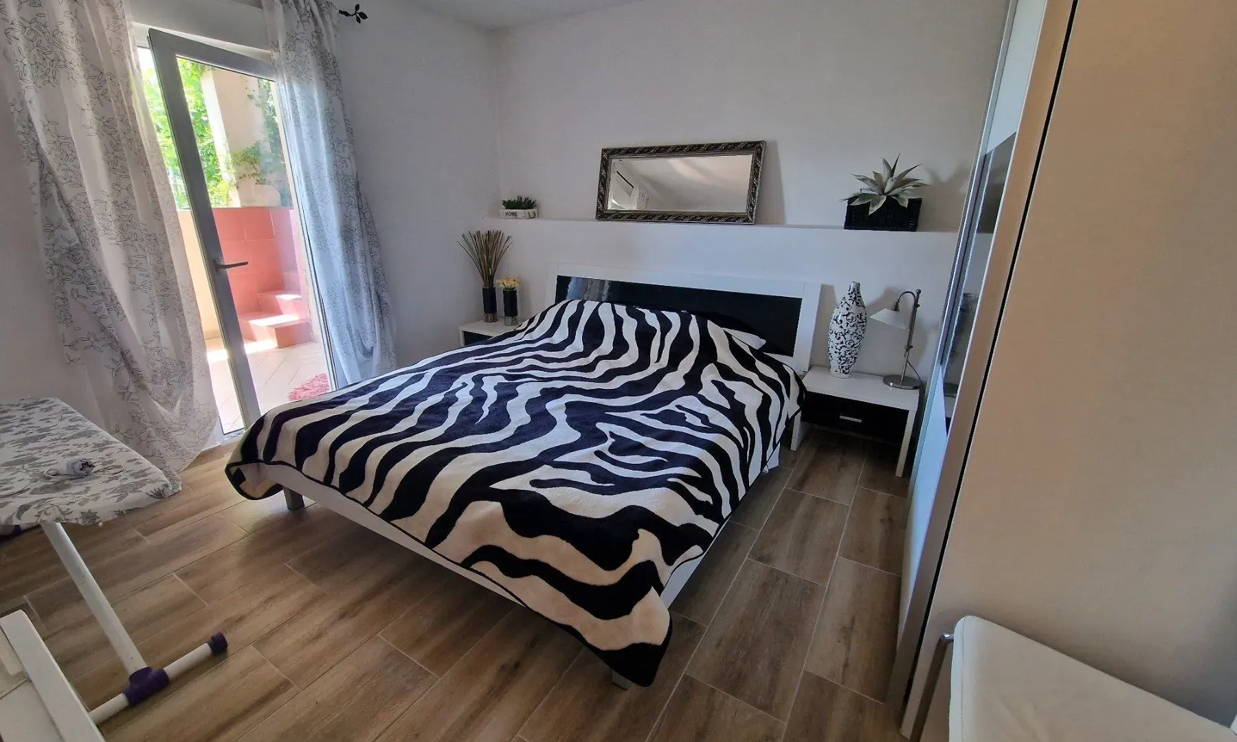 Rent, two bedroom apartment, 75m², Budva, Crna Gora