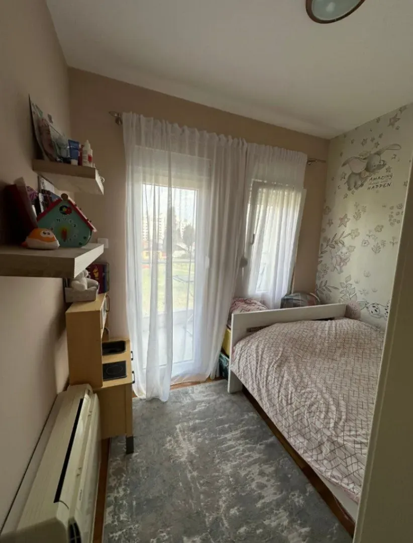 Izdavanje, dvosoban stan, 75m², Zabjelo, Podgorica