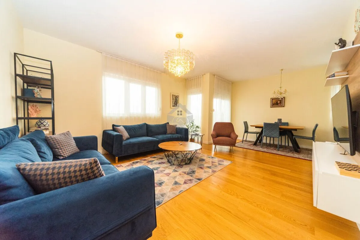 Rent, three bedroom apartment, 95m², Central Point, Podgorica